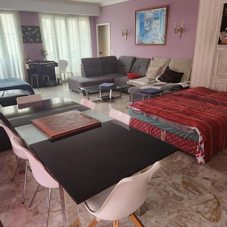 Big Apart 140M2 5Min Walk To Beach Sea &Promenade 3 Double Rooms,Big Living Room 42M2, 3 Showers,9 Beds, Free Parking Nice Dış mekan fotoğraf