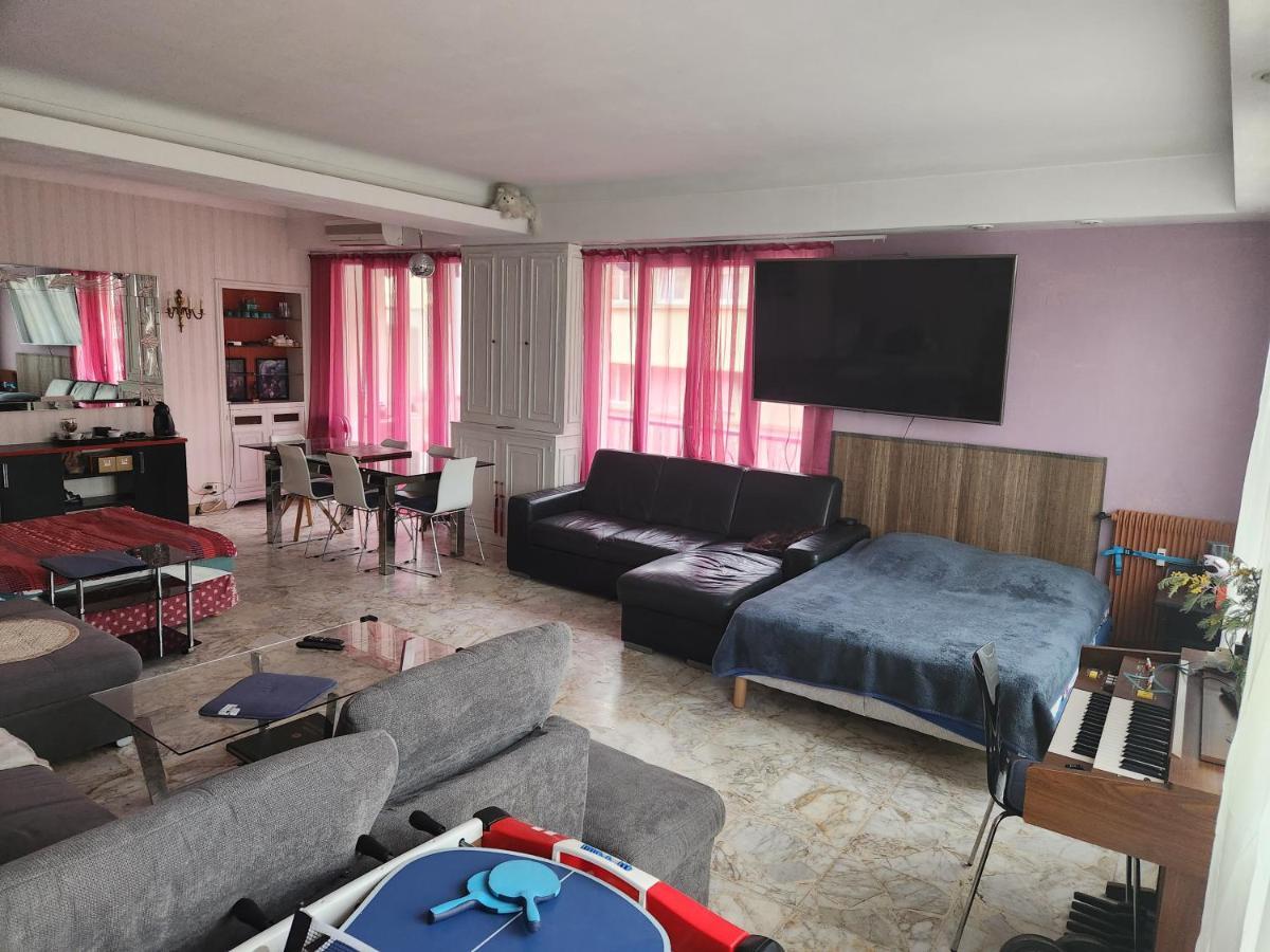 Big Apart 140M2 5Min Walk To Beach Sea &Promenade 3 Double Rooms,Big Living Room 42M2, 3 Showers,9 Beds, Free Parking Nice Dış mekan fotoğraf